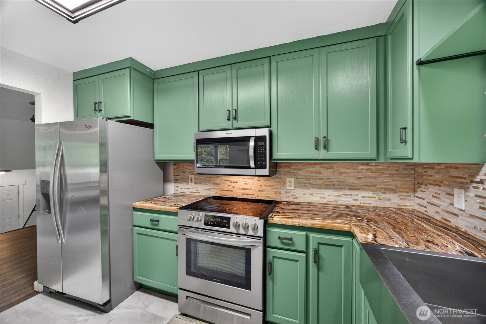 19010 114th Place Property Photo 9
