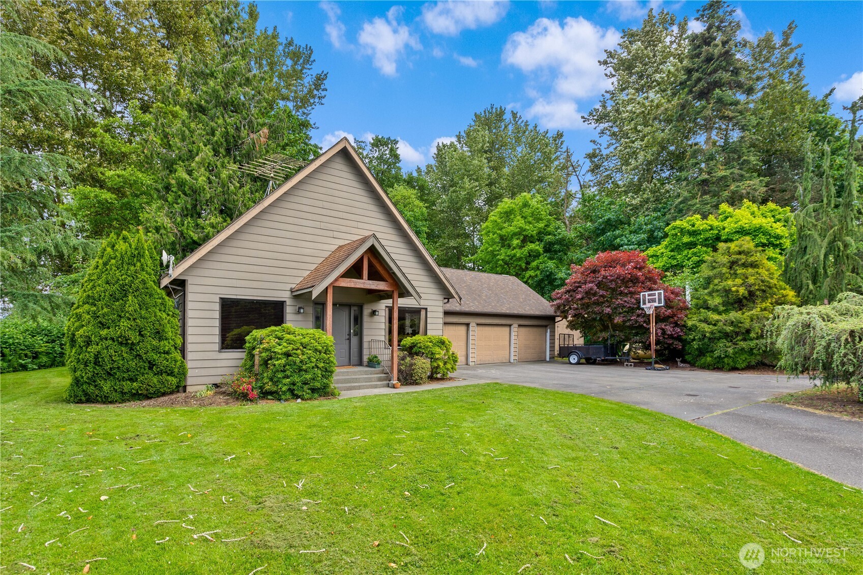 3650 E Badger Road Property Photo 3