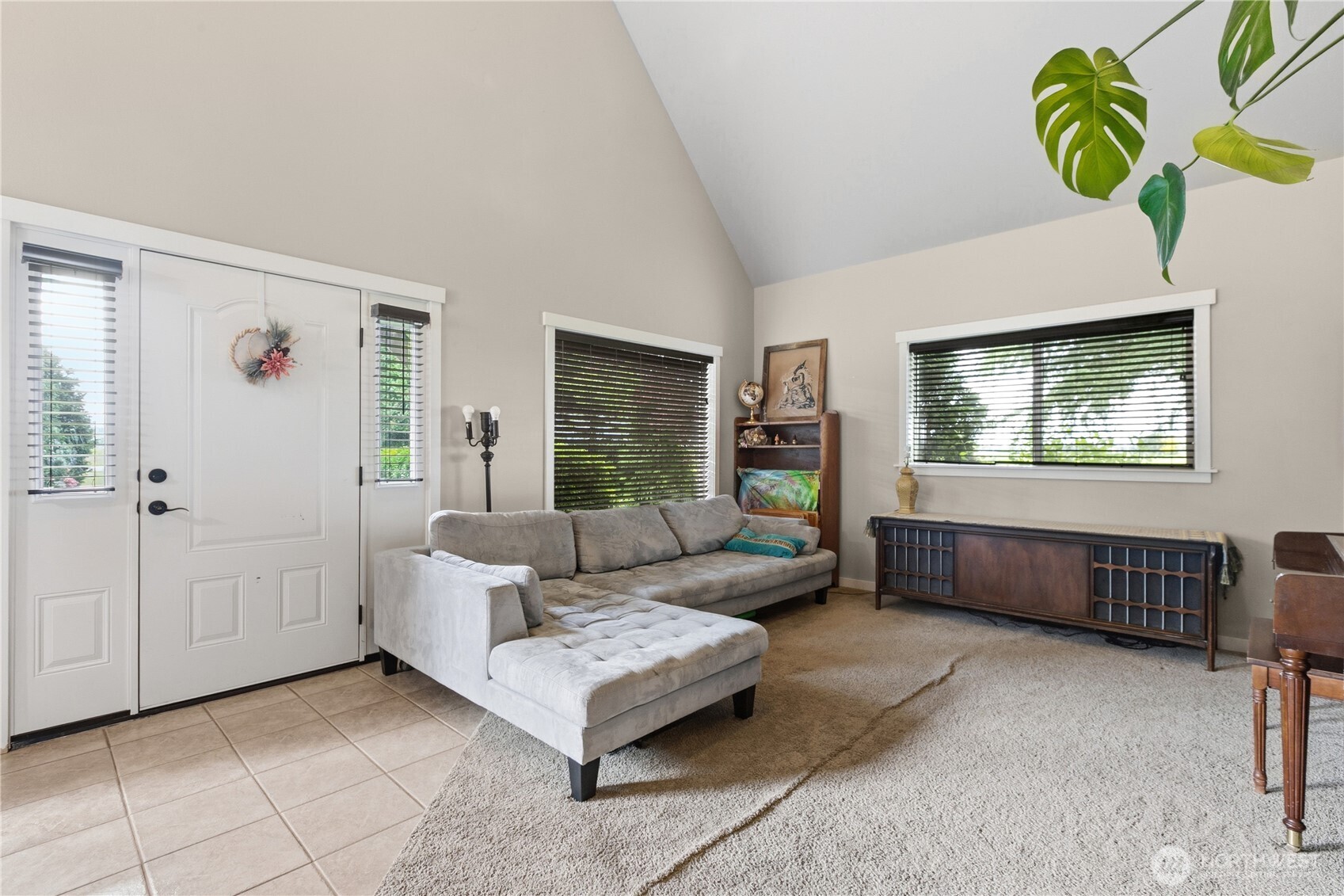 3650 E Badger Road Property Photo 5