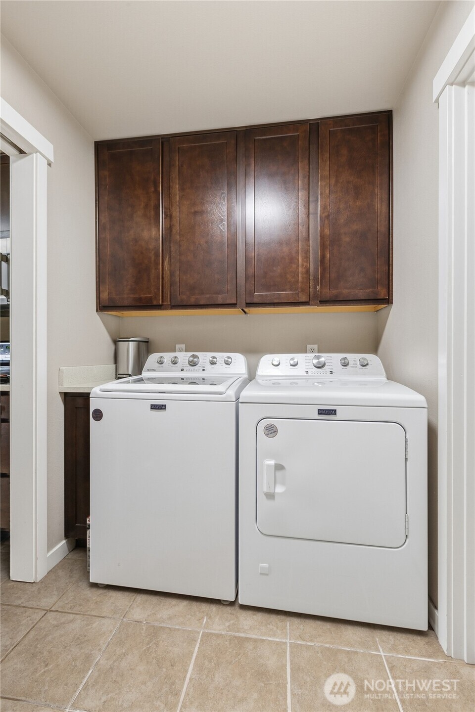 3650 E Badger Road Property Photo 16