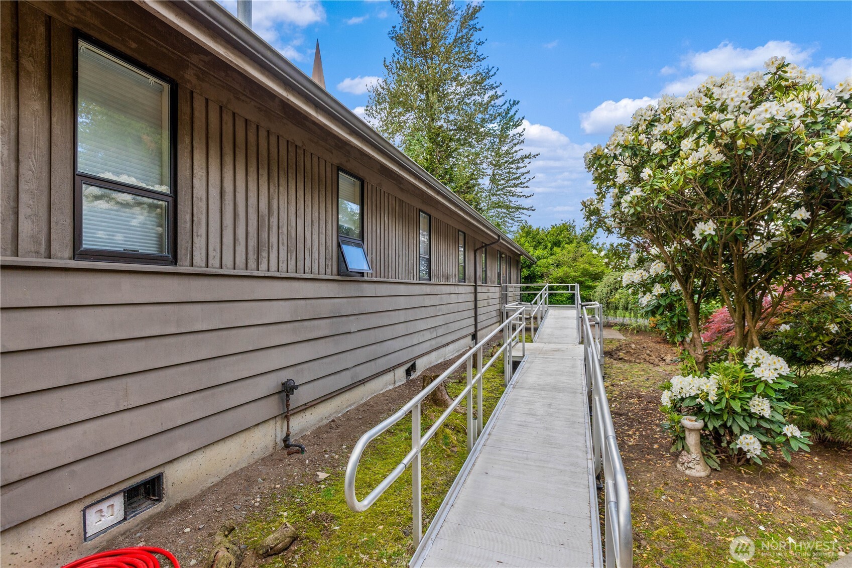 3650 E Badger Road Property Photo 32
