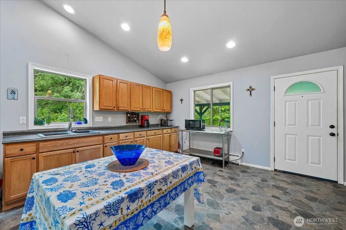 11508 Claussen Road Property Photo 12