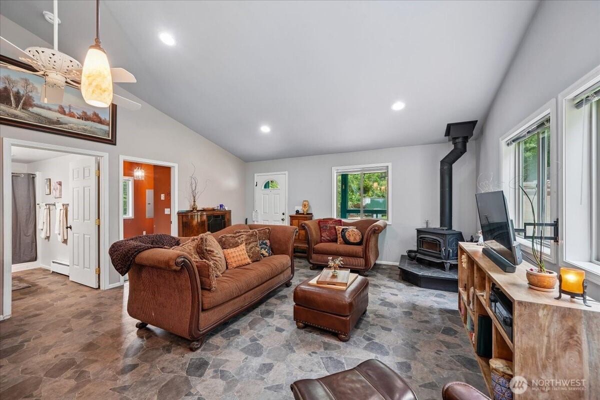 11508 Claussen Road Property Photo 16