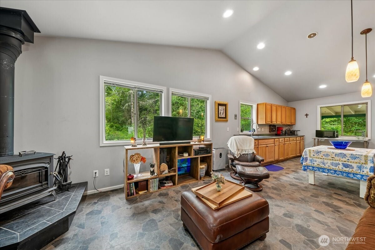 11508 Claussen Road Property Photo 18