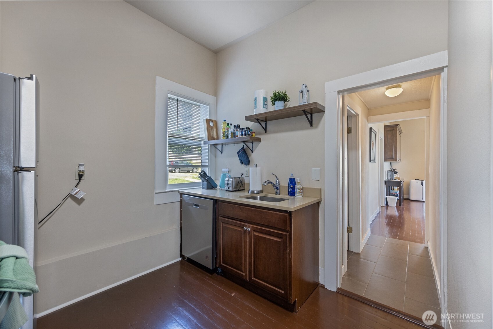 9049 Ne Juanita Drive Property Photo 15