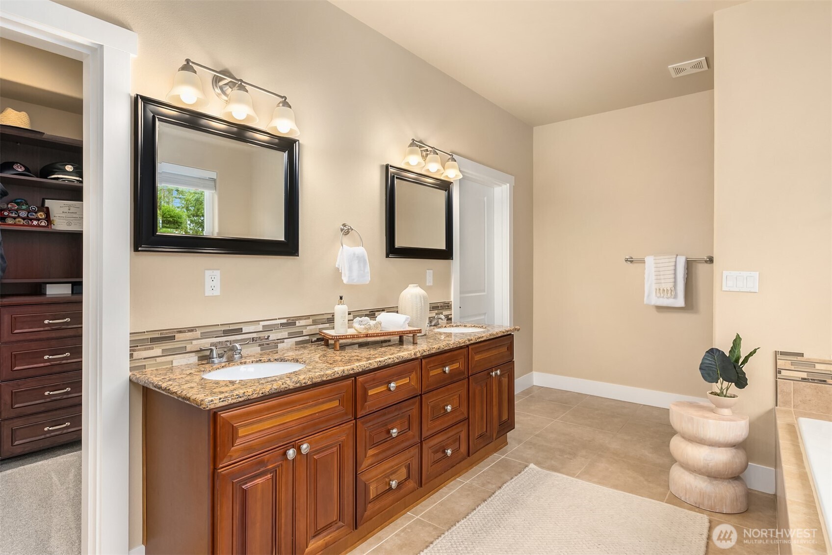 23178 Aslan Place Property Photo 21