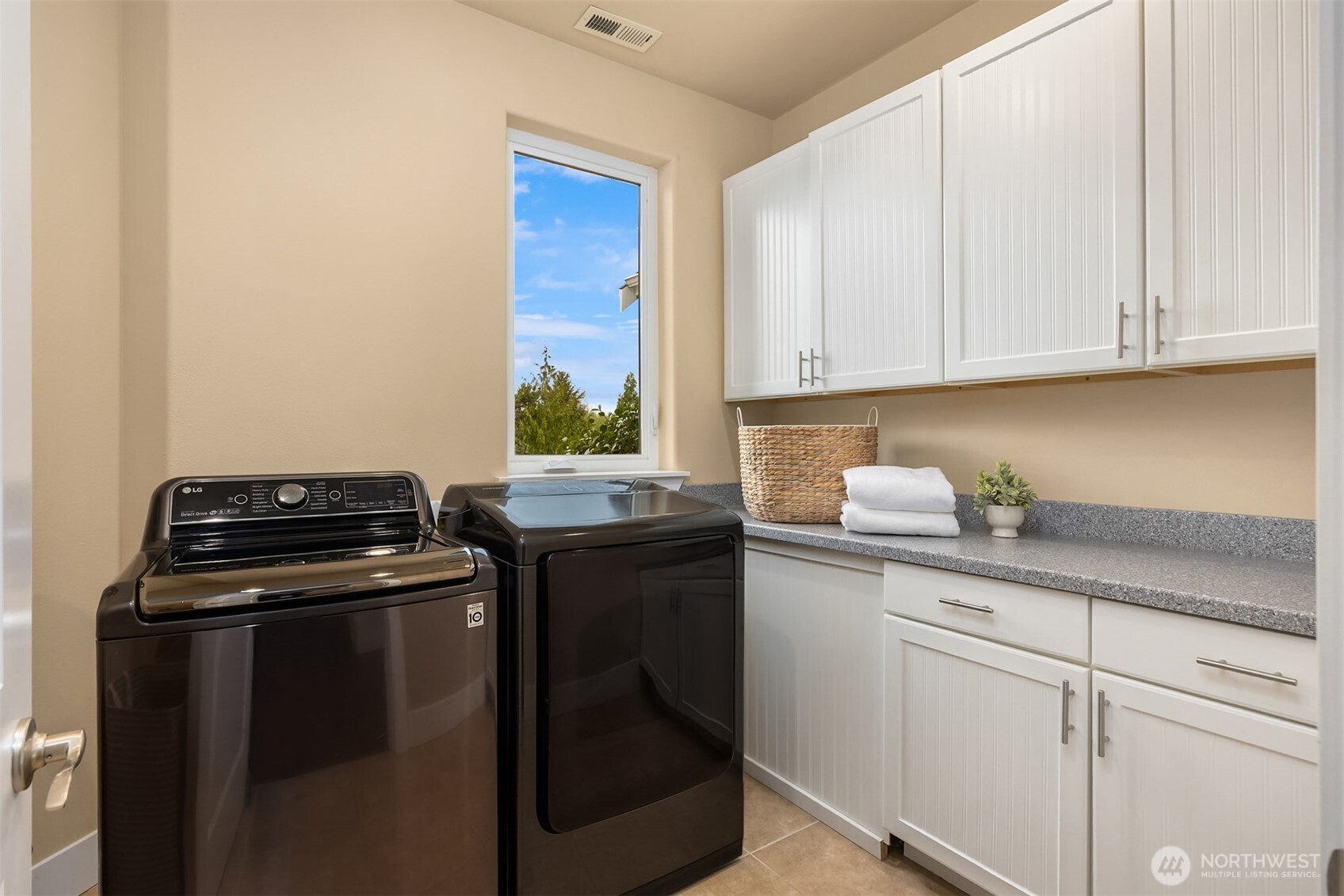 23178 Aslan Place Property Photo 33
