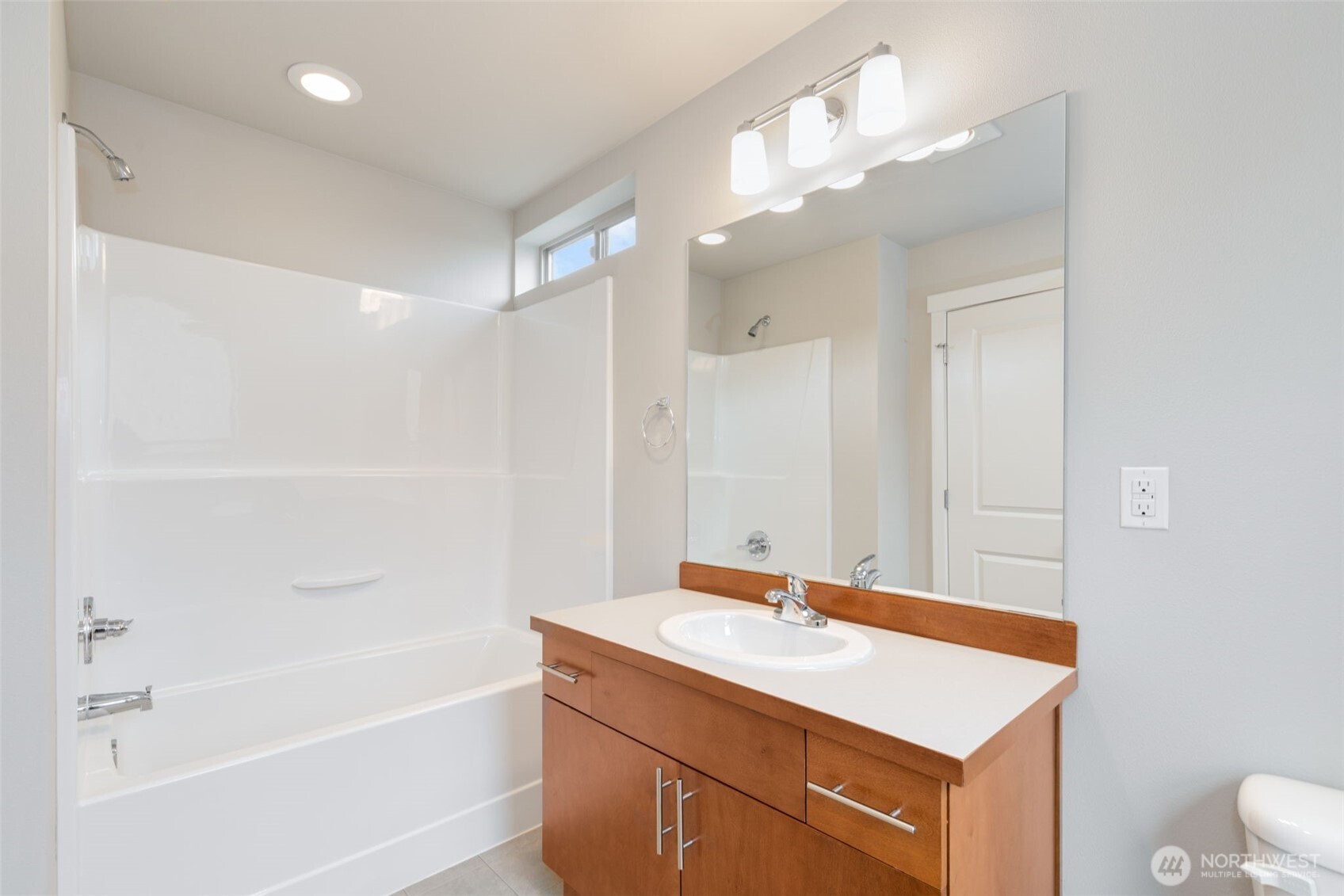 314 Chelan Avenue Property Photo 27