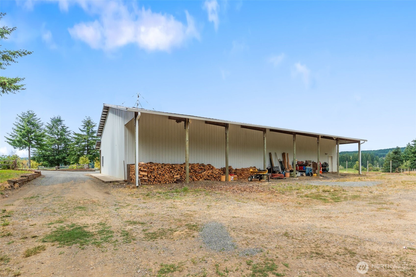 437 Ingalls Road Property Photo 9