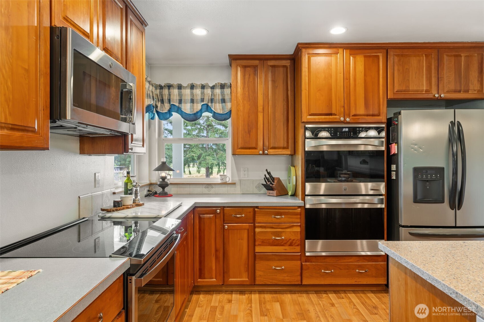 437 Ingalls Road Property Photo 17