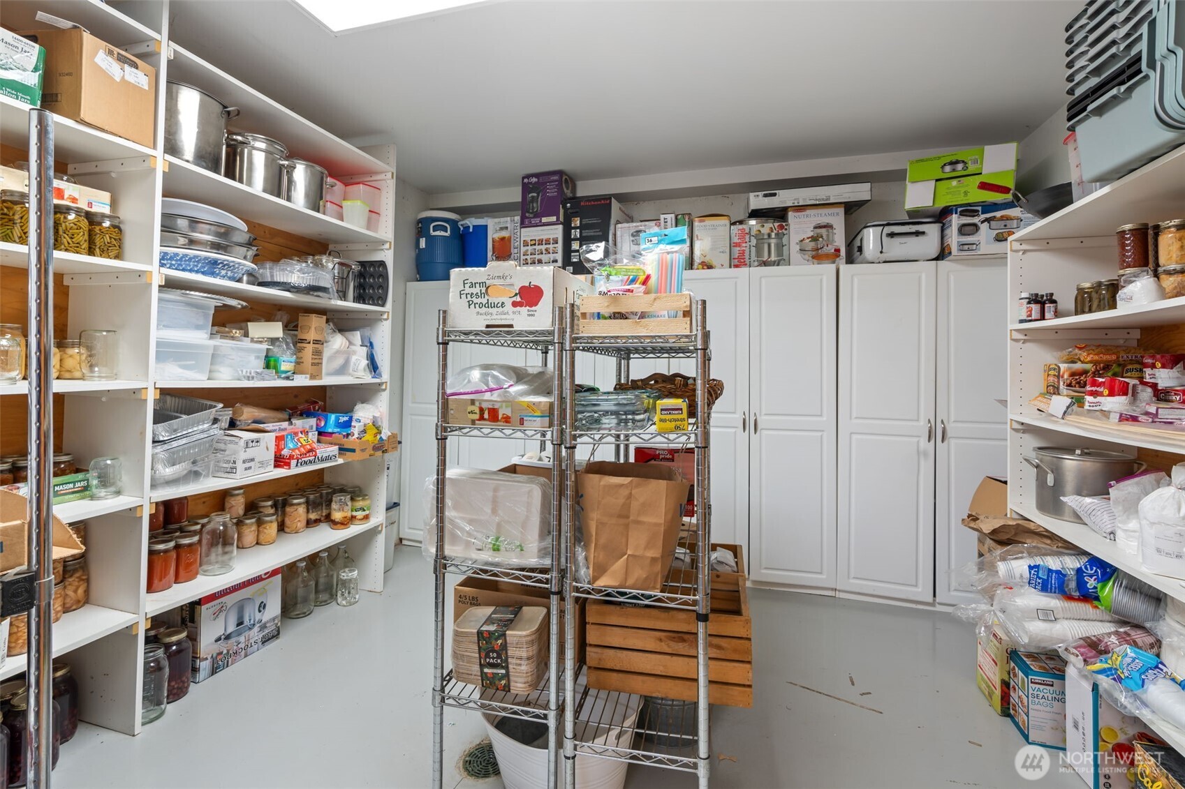437 Ingalls Road Property Photo 37