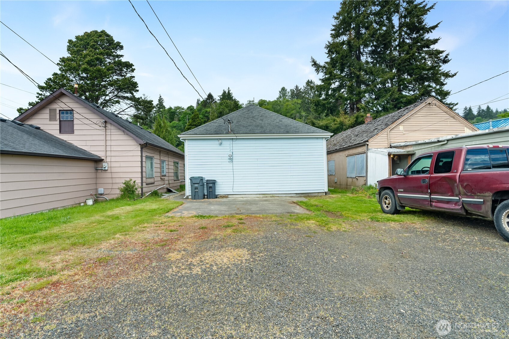 2006 Sumner Avenue Property Photo 17
