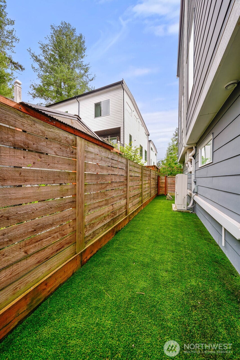 114 Ne 180th Street D Property Photo 33