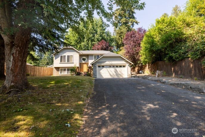 16704 3rd Drive Property Photo 3