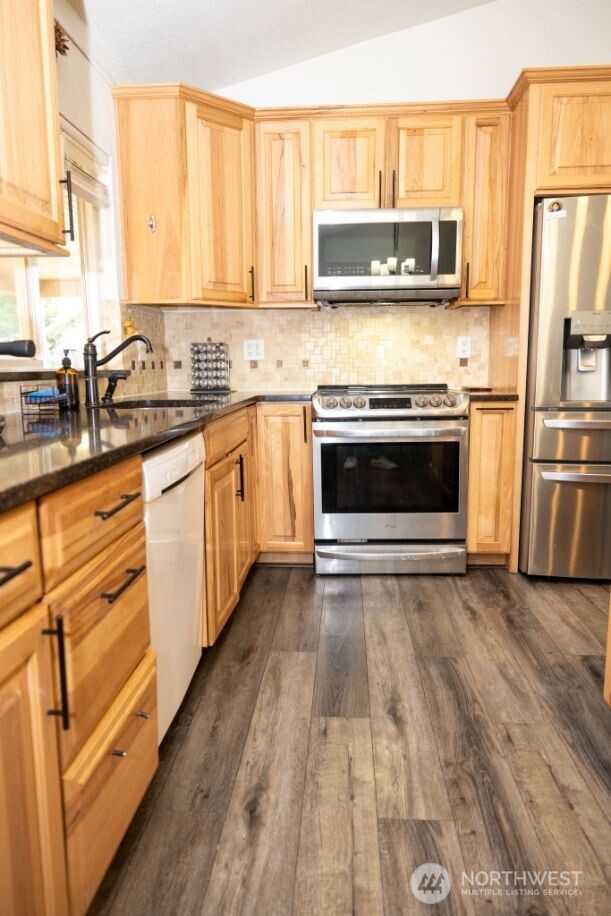 16704 3rd Drive Property Photo 5