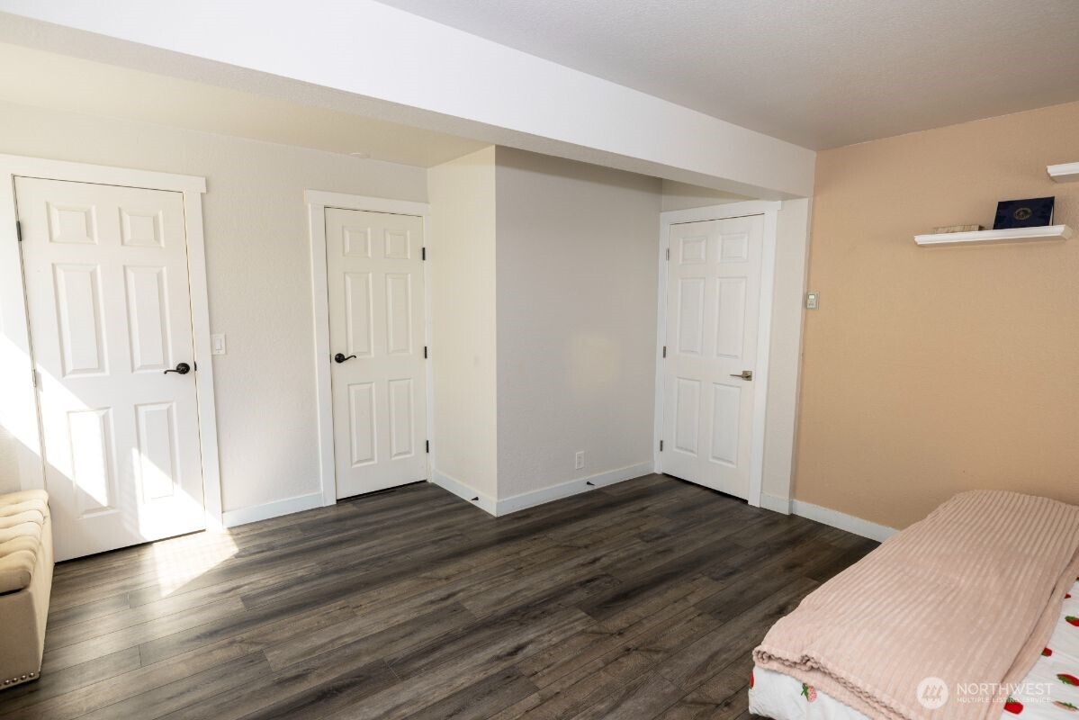 16704 3rd Drive Property Photo 12