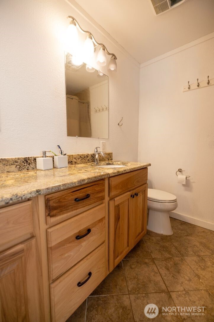 16704 3rd Drive Property Photo 14
