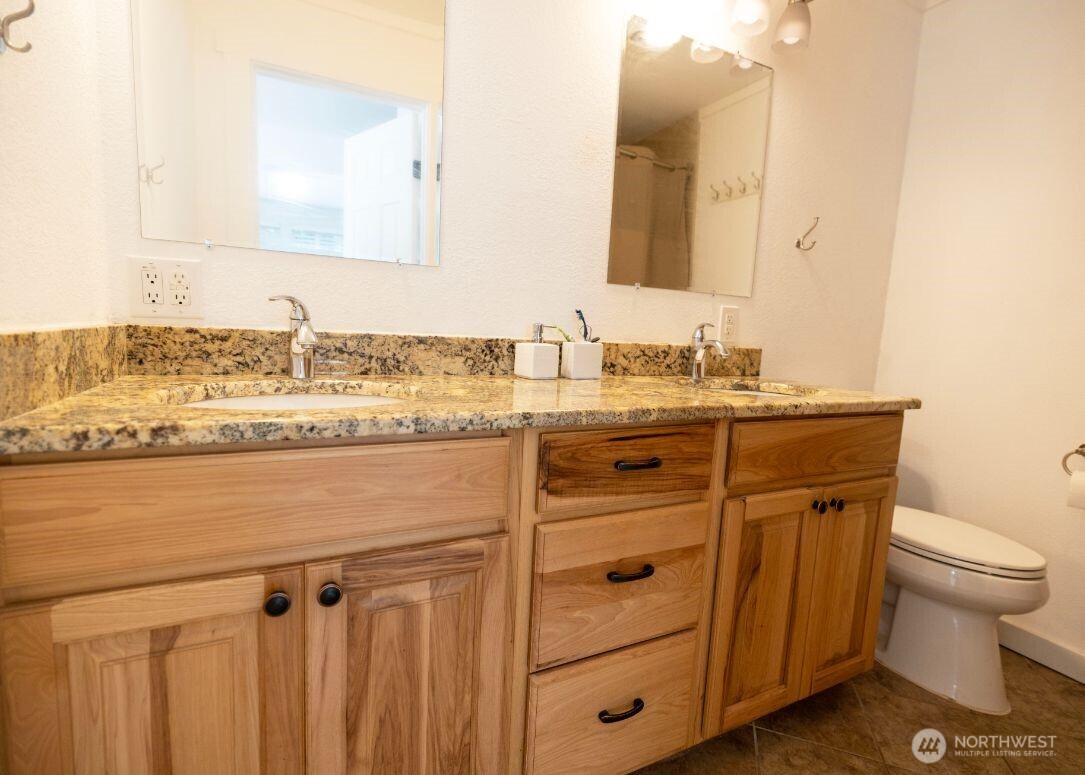 16704 3rd Drive Property Photo 15