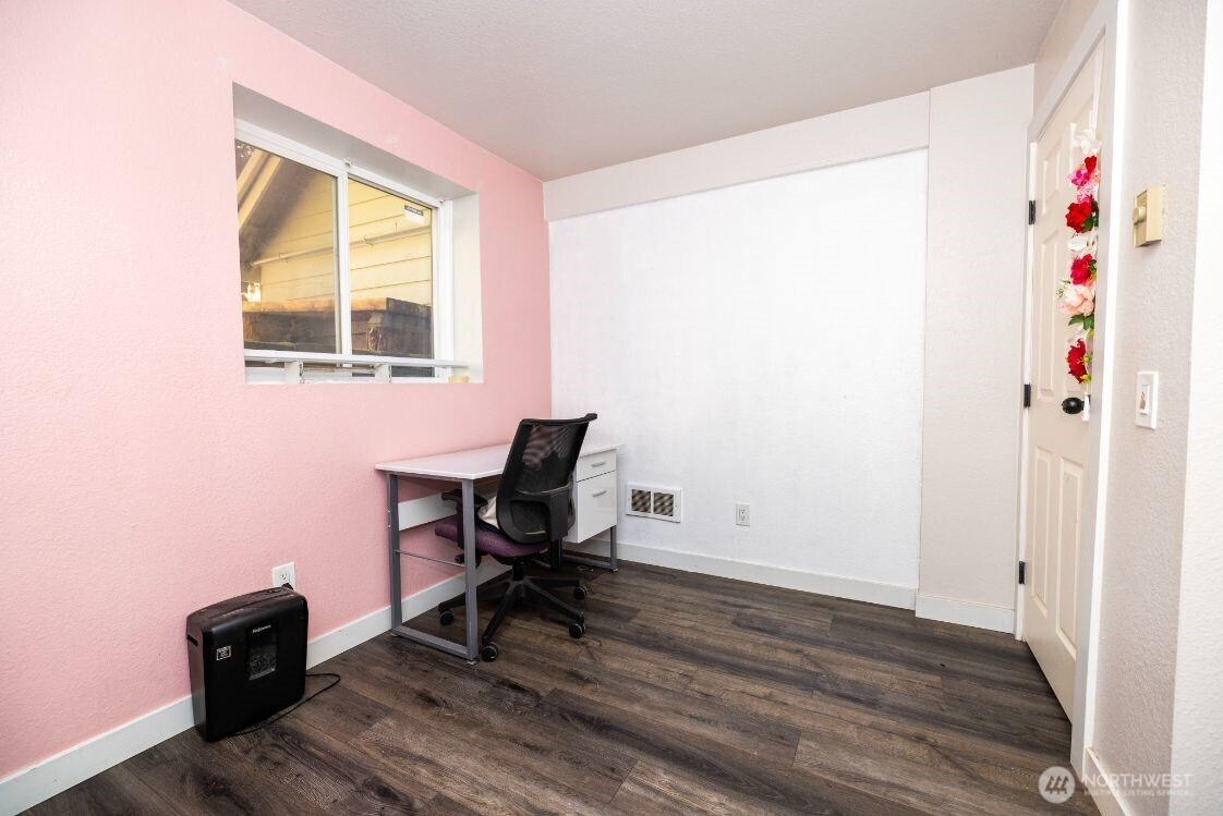 16704 3rd Drive Property Photo 22
