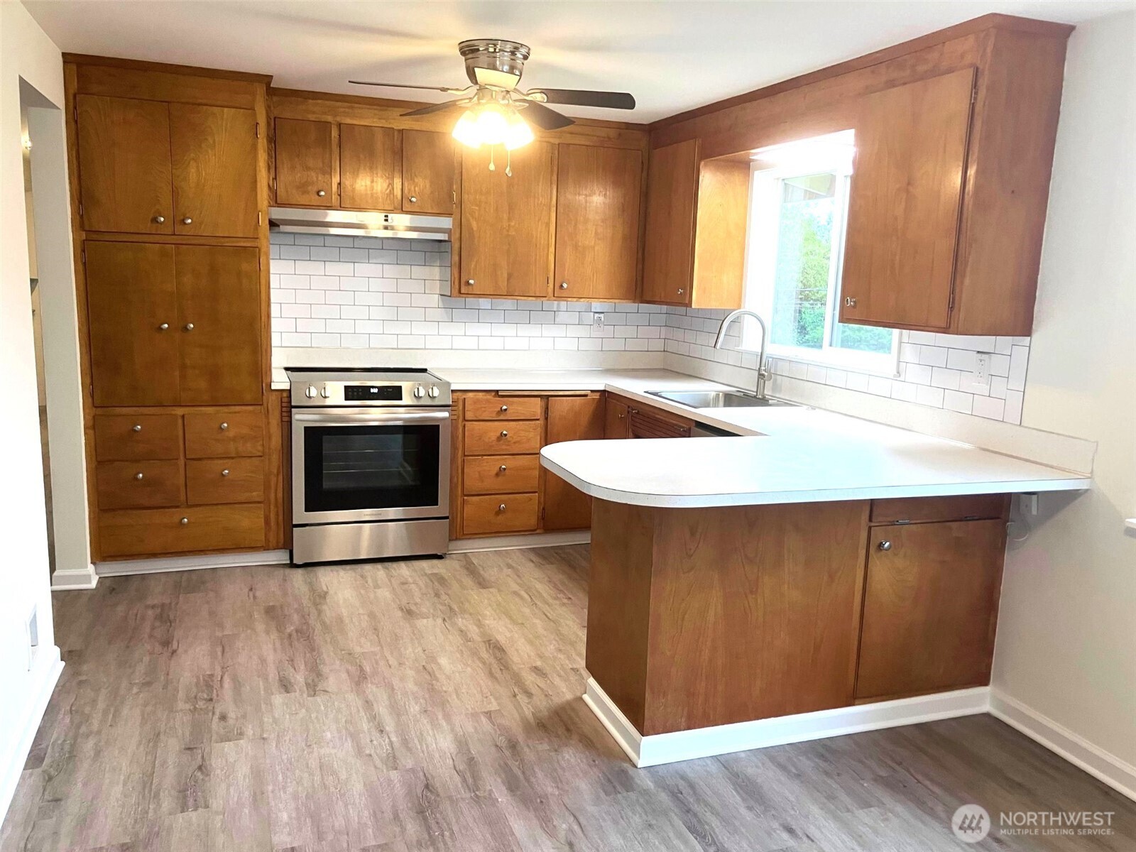 20621 5th Avenue Property Photo 2