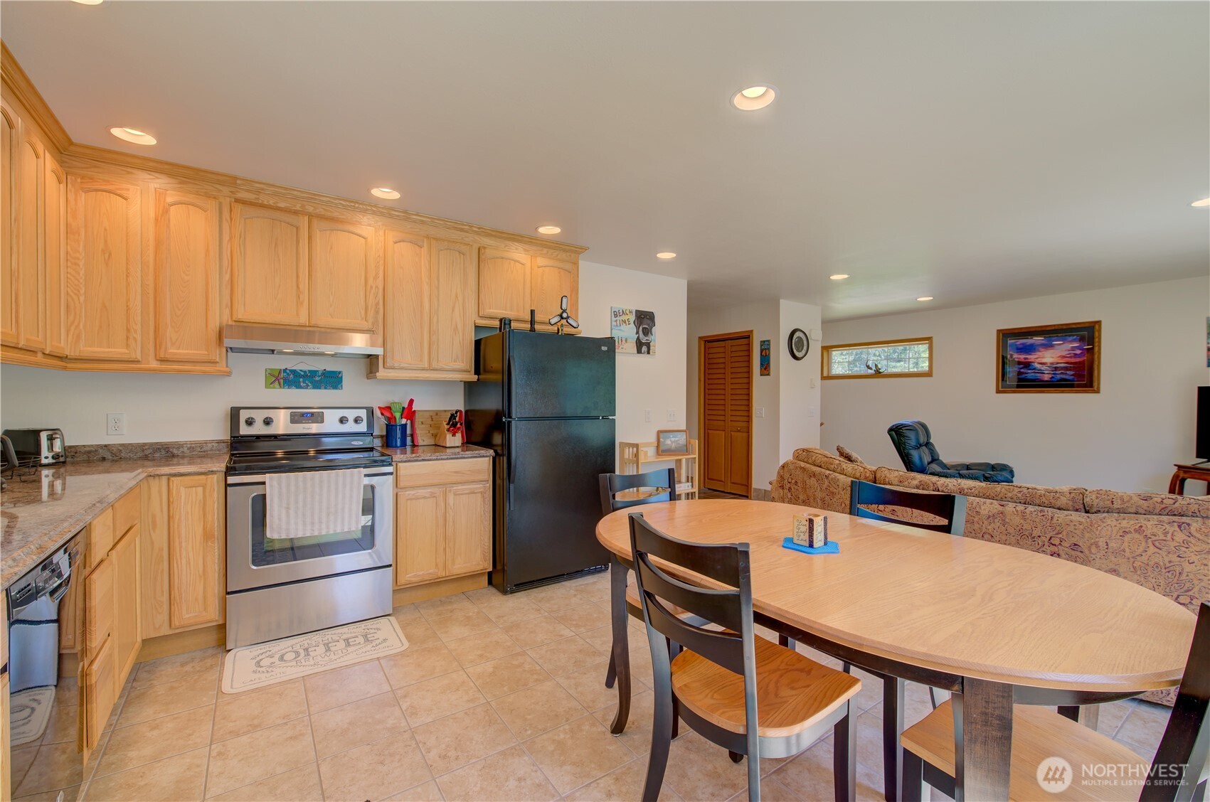 3331 239th Place Property Photo 11
