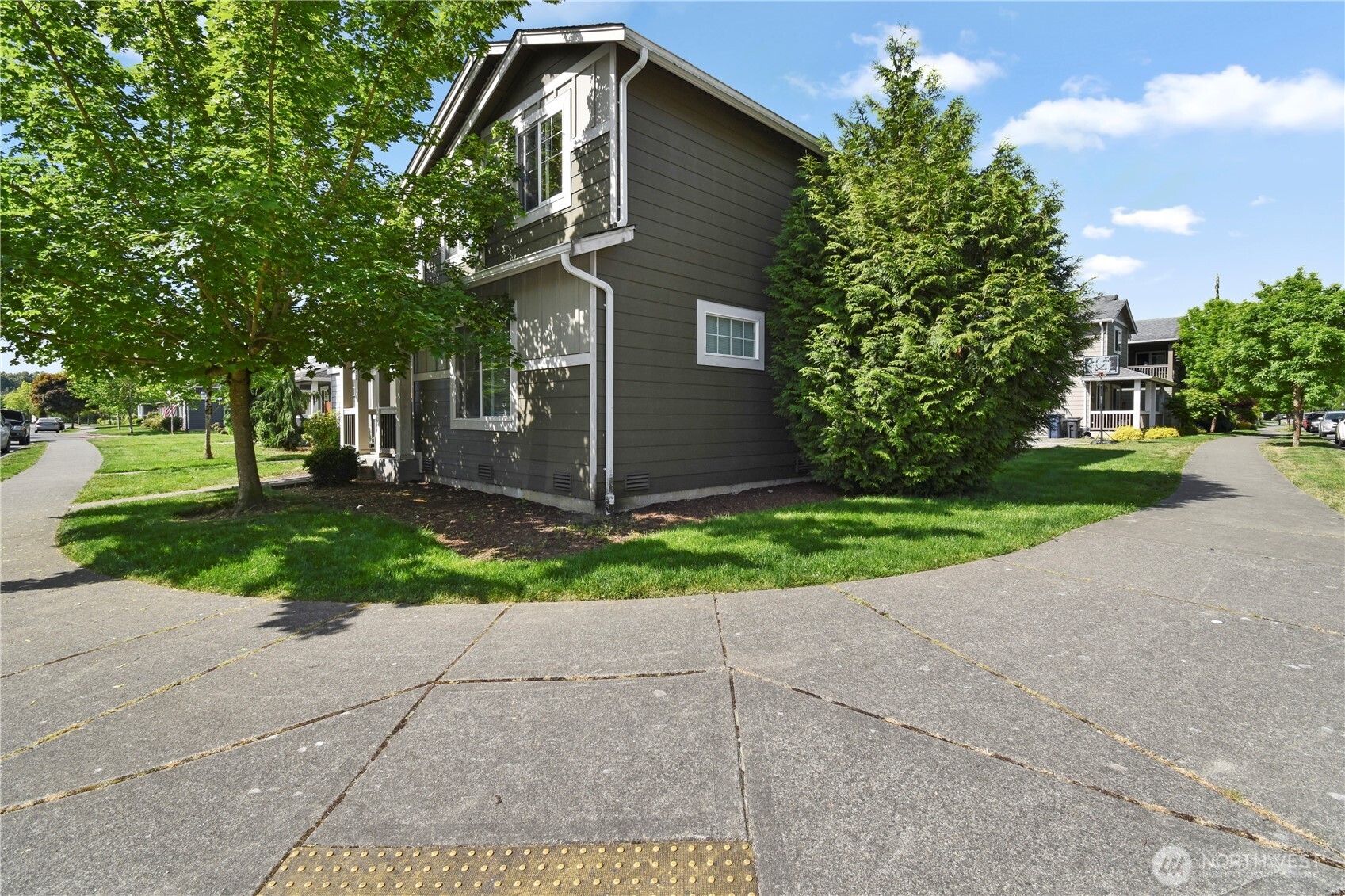 14732 49th Drive Property Photo 10