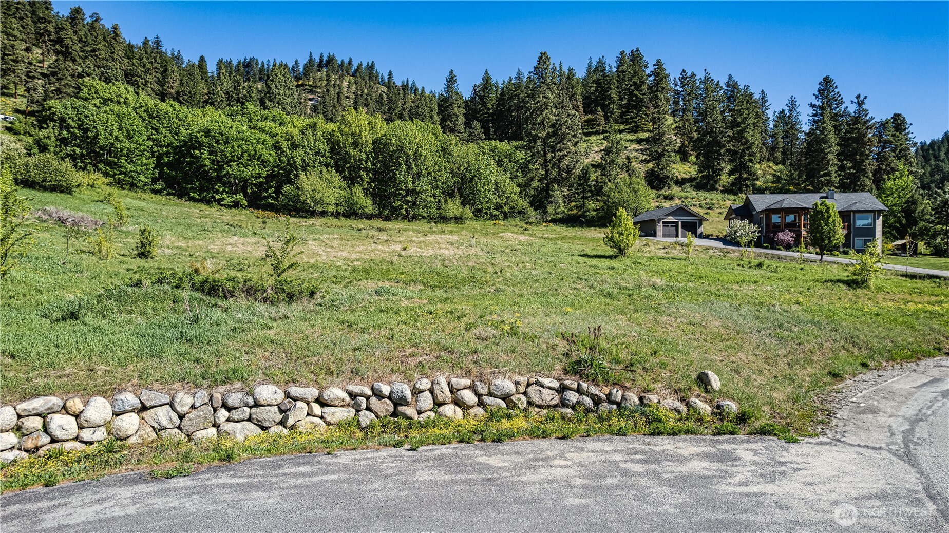 10660 Fox Road Property Photo 2