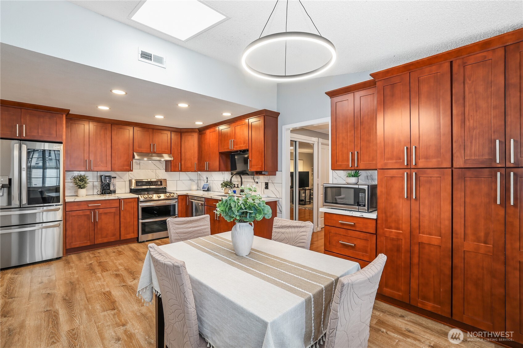 16602 10th Avenue Property Photo 8