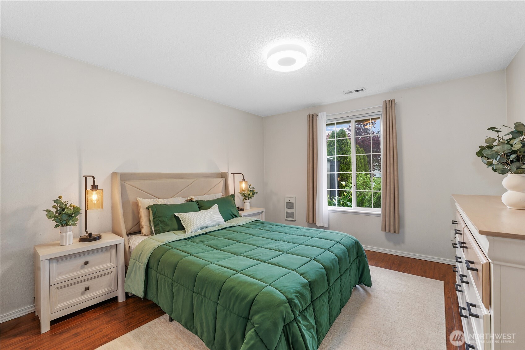 16602 10th Avenue Property Photo 14