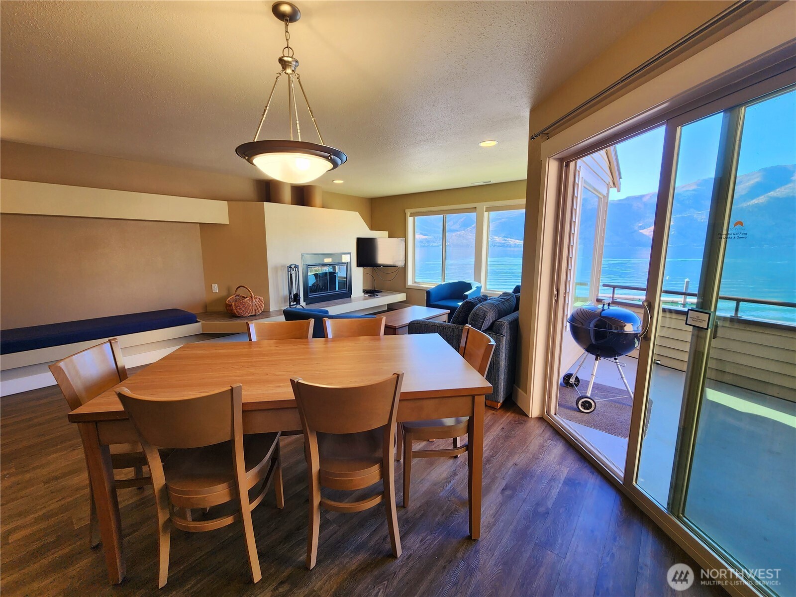1 Lakeside 717-p Property Photo 11