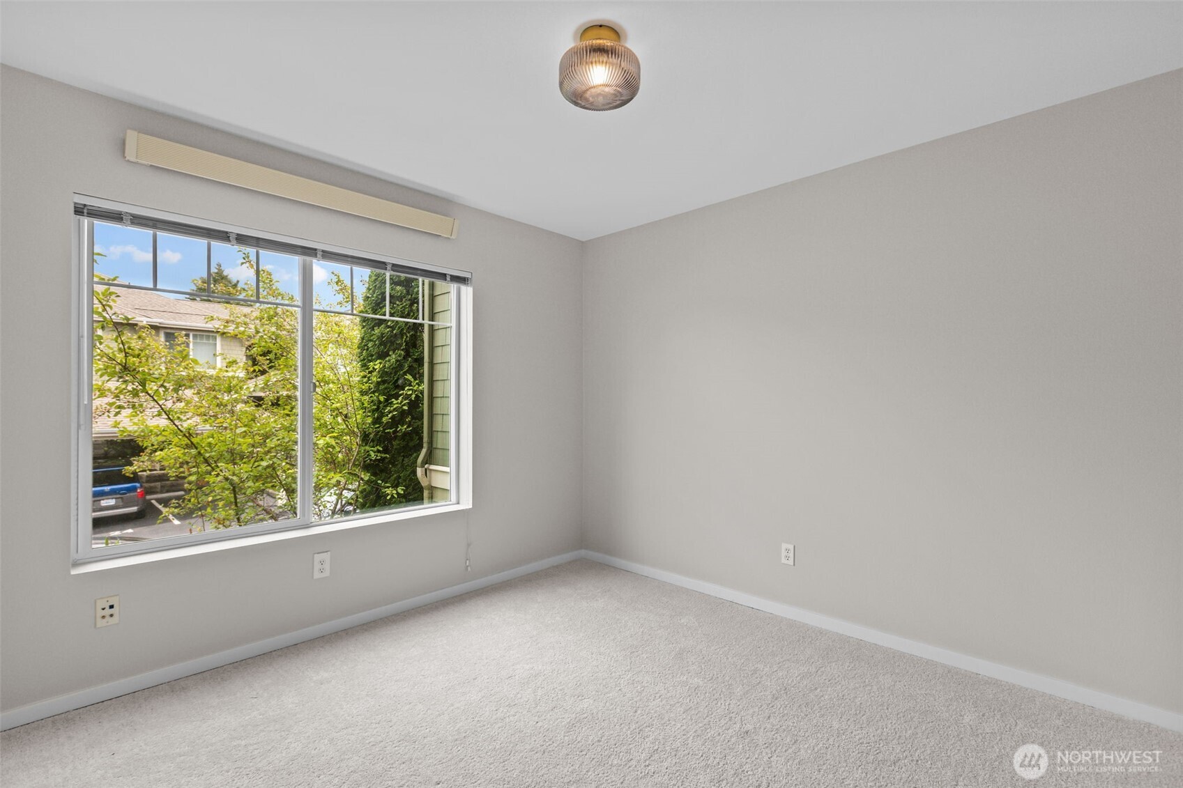 1931 23rd Place 202 Property Photo 19
