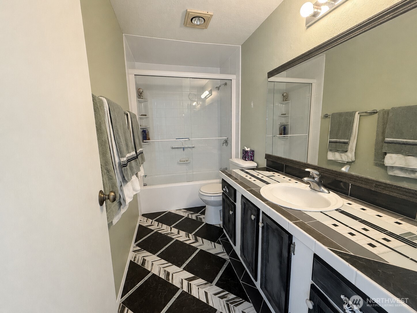 3219 134th Place B Property Photo 10