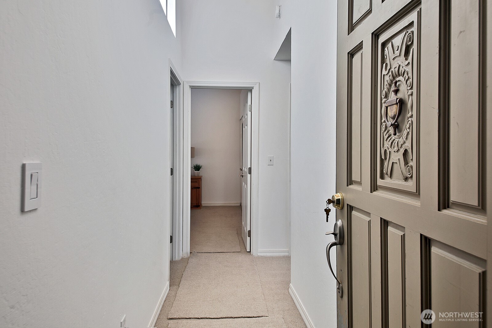 816 Old Beach Road 203 Property Photo 4
