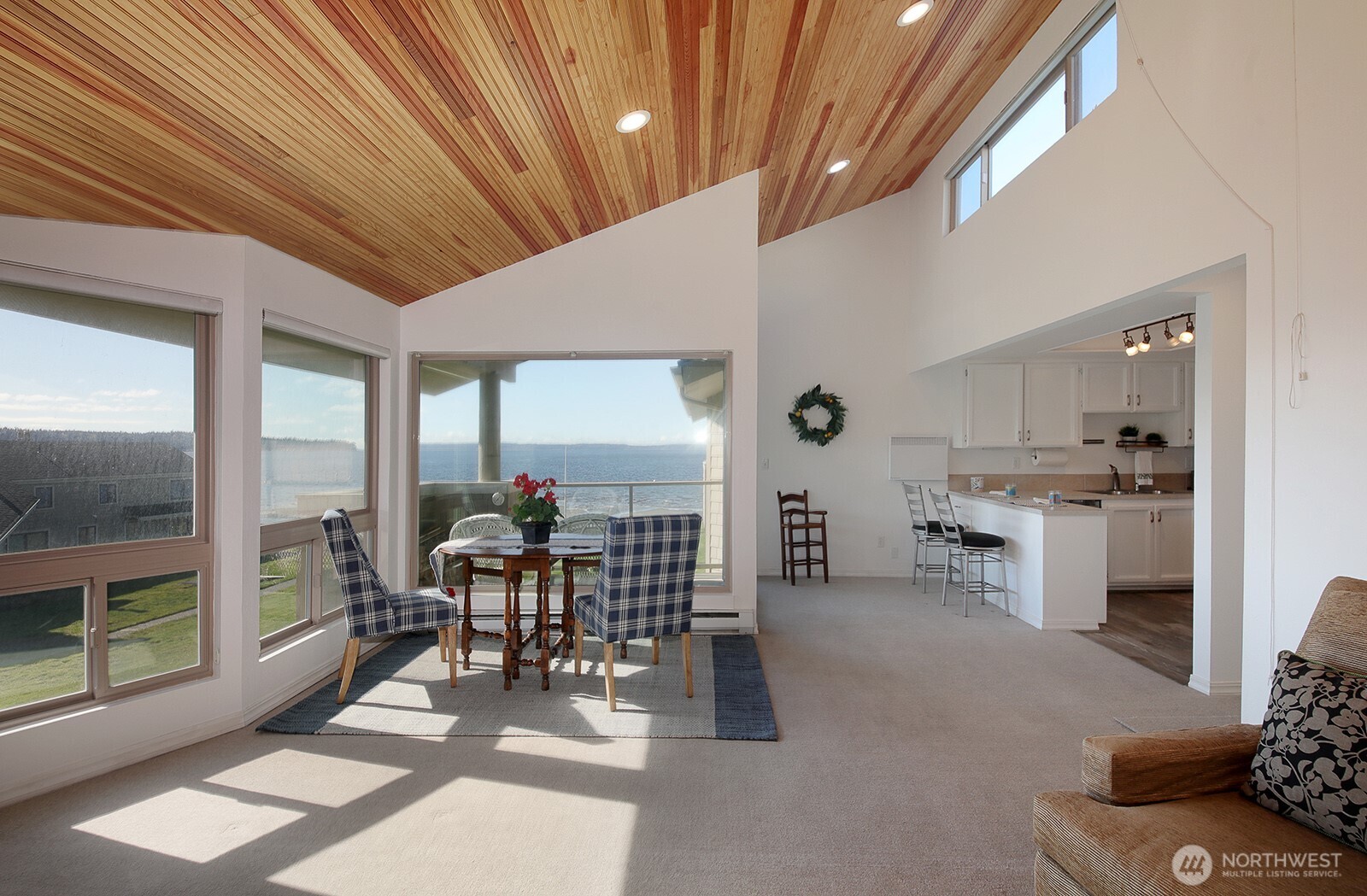 816 Old Beach Road 203 Property Photo 6