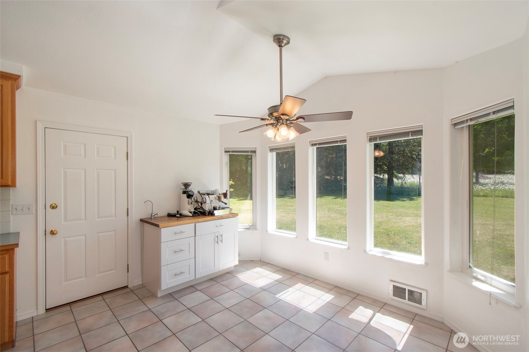 3582 Happy Valley Road Property Photo 7