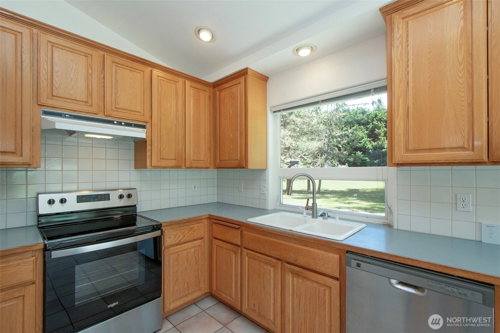 3582 Happy Valley Road Property Photo 10
