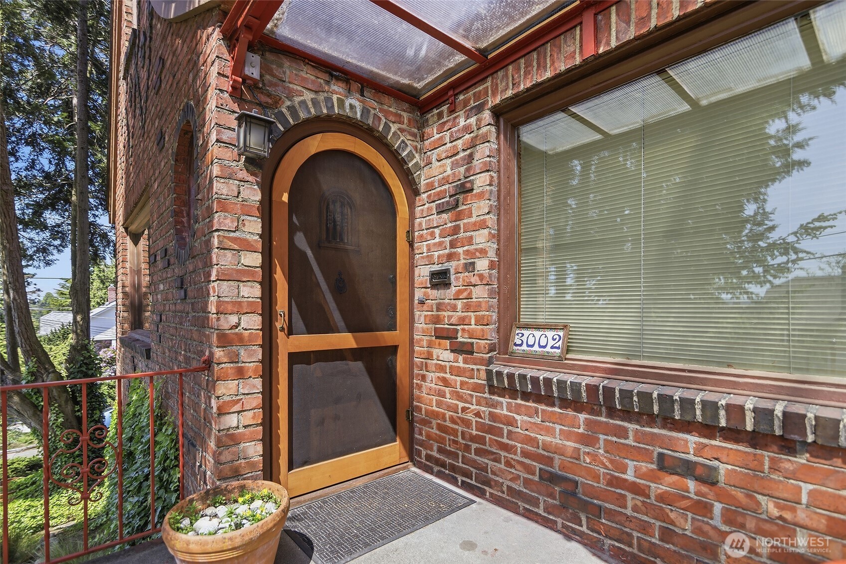 3002 Ne 57th Street Property Photo 4