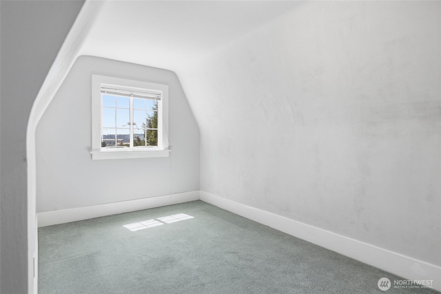 3002 Ne 57th Street Property Photo 27