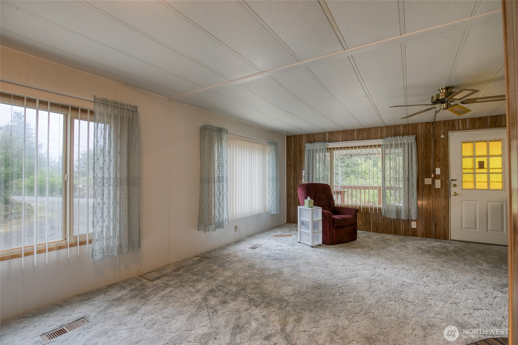 276 Summit Avenue Property Photo 3