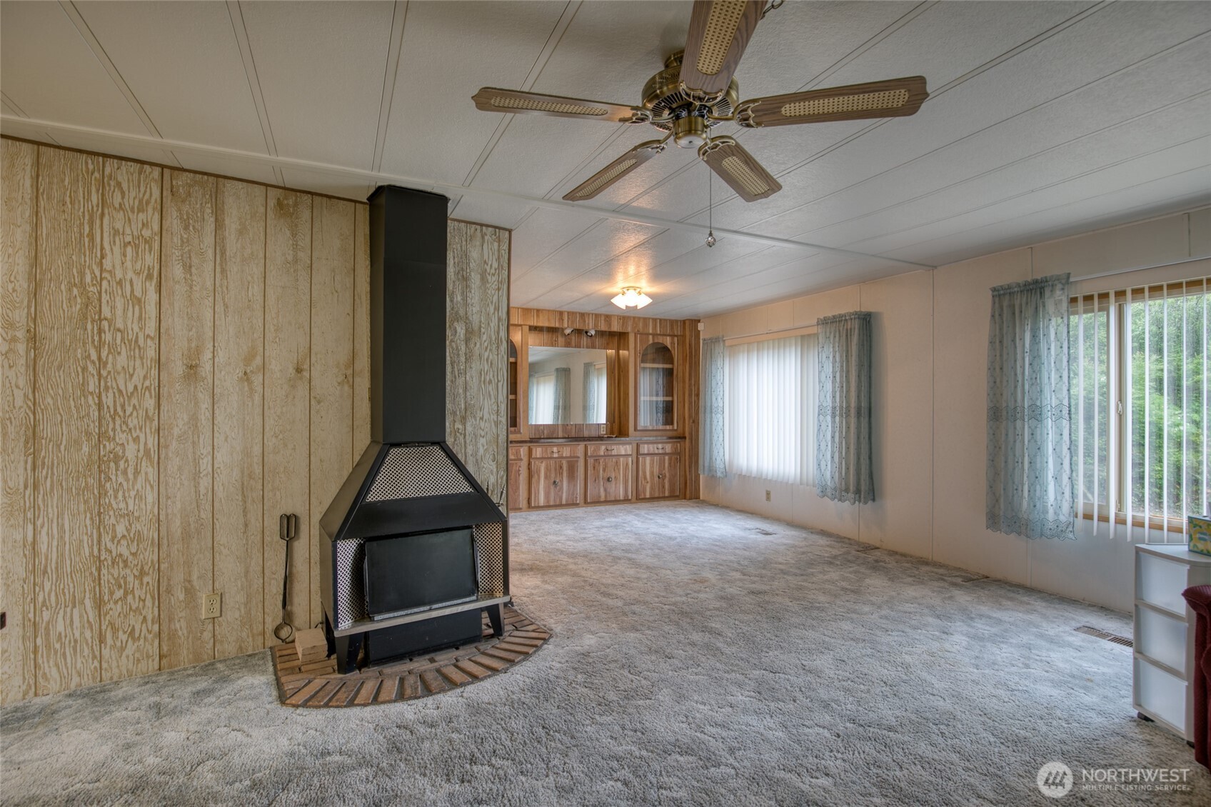 276 Summit Avenue Property Photo 7