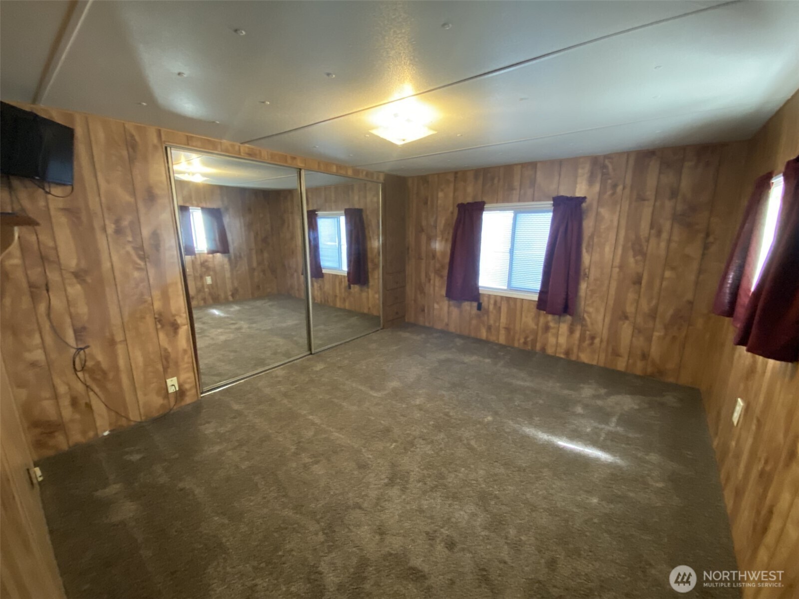 17103 Spanaway Loop Road 22 Property Photo 5