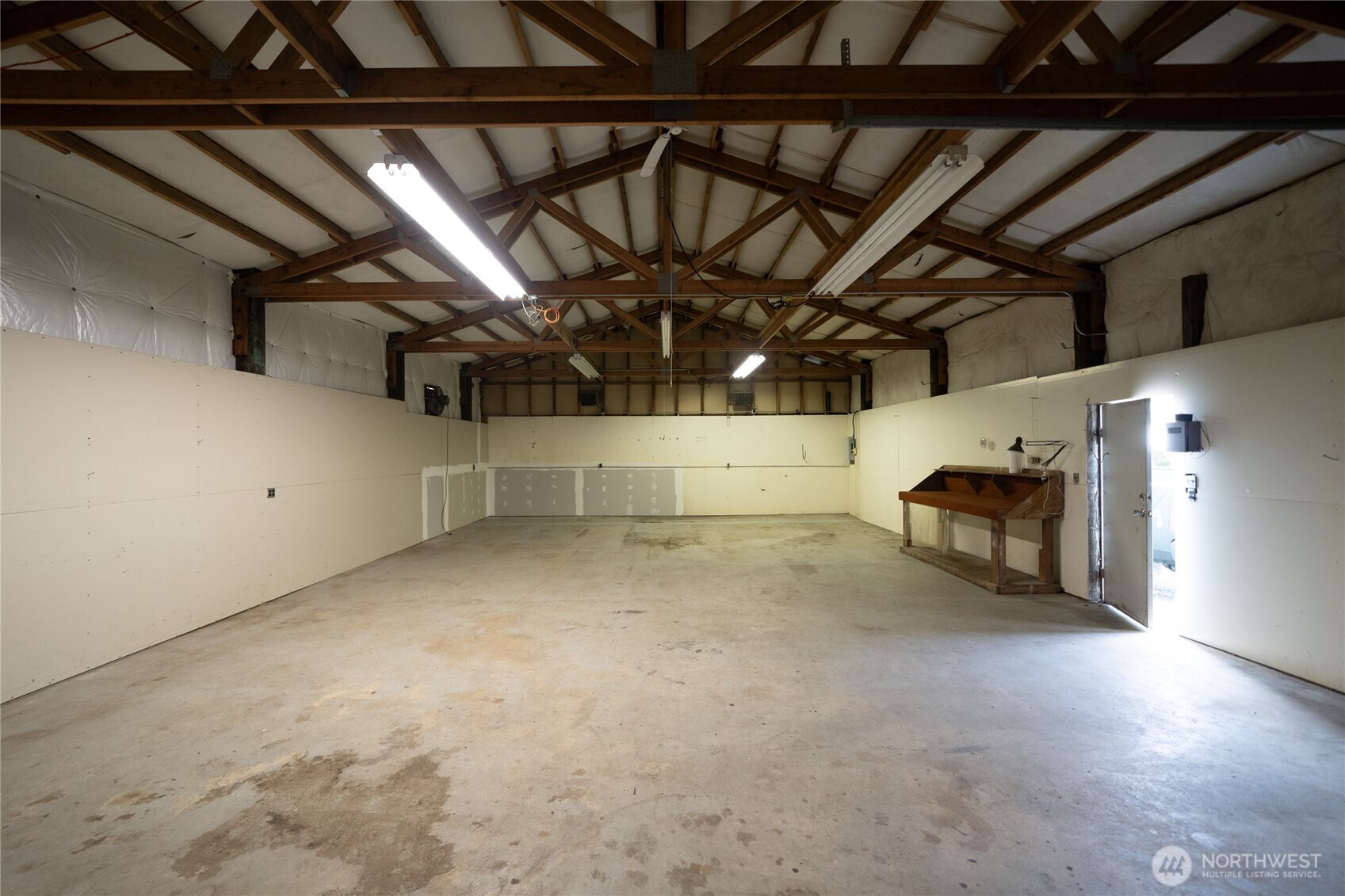 117 S Scammel Street Property Photo 9