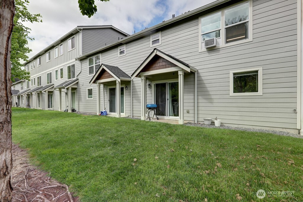 17803 79th Avenue Ct Property Photo 2