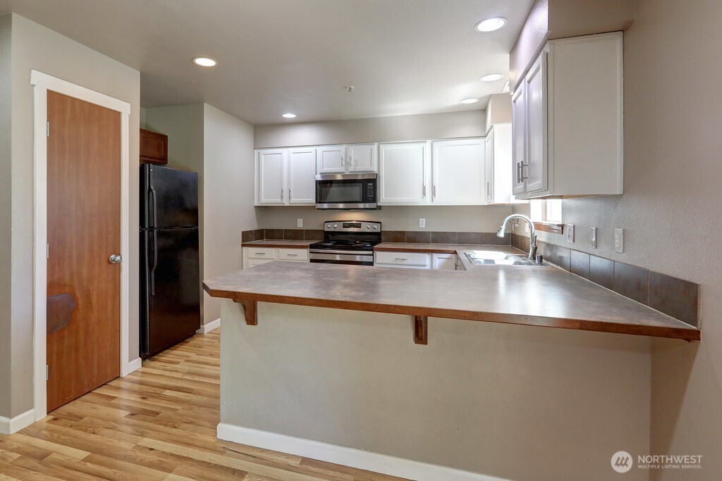 17803 79th Avenue Ct Property Photo 9