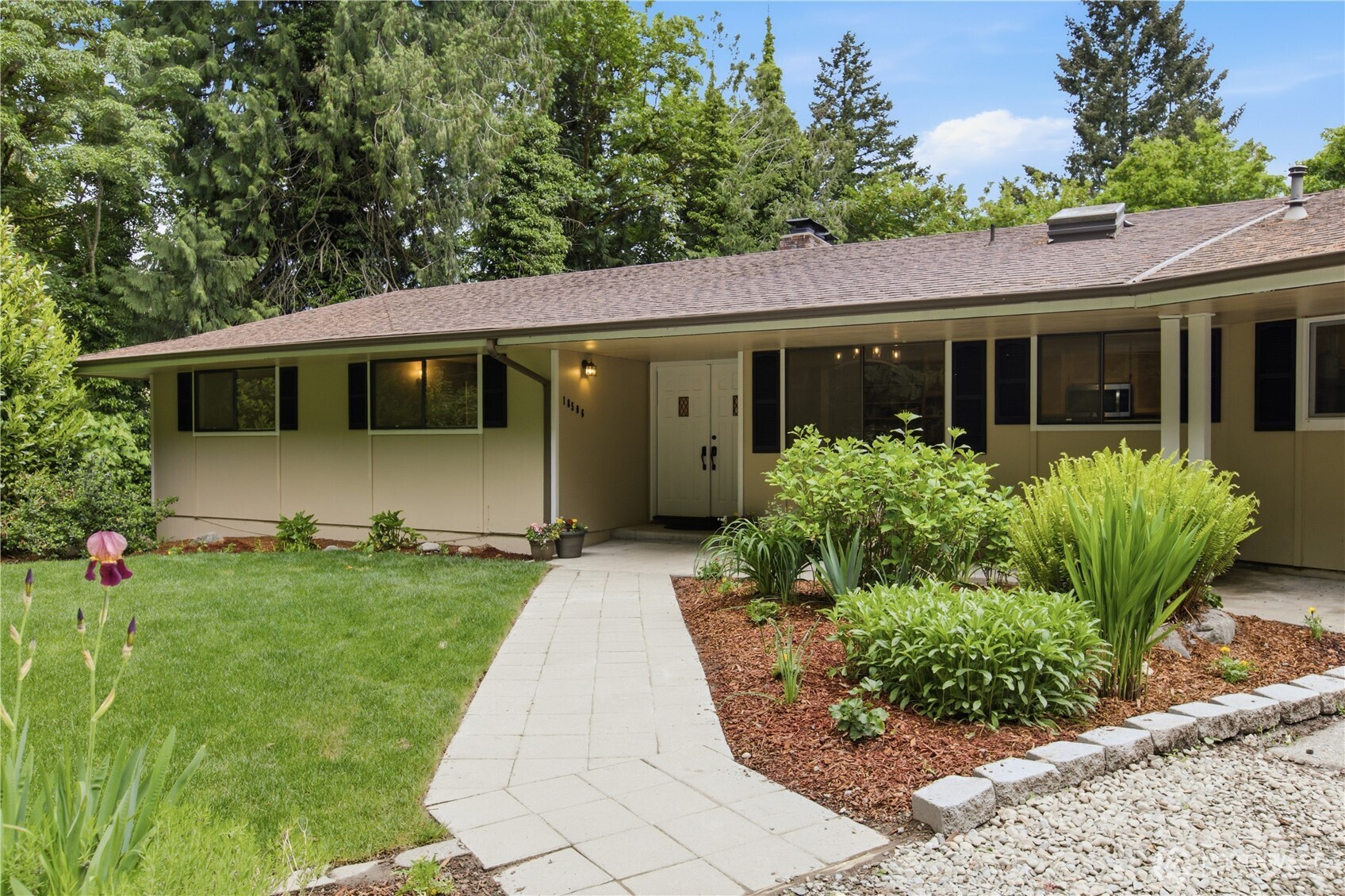 18506 Se 294th Street Property Photo 2