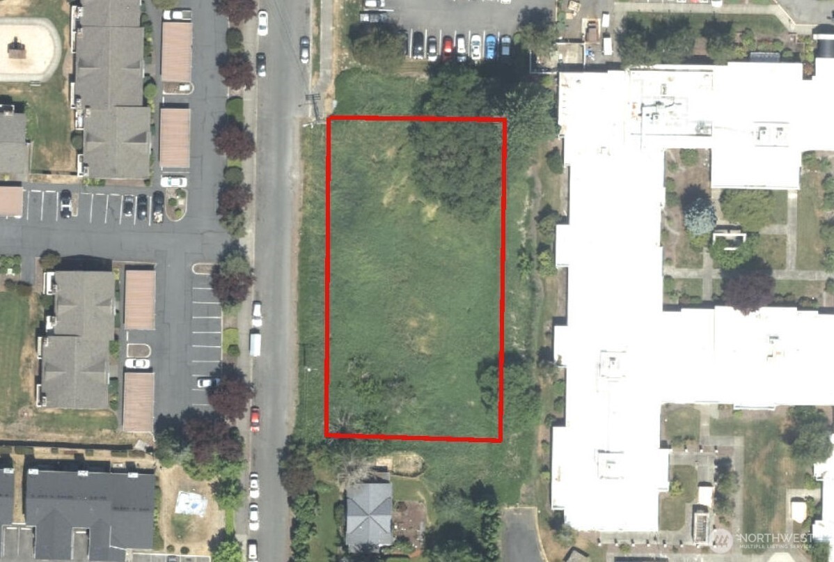 1215 9th Street Property Photo 2