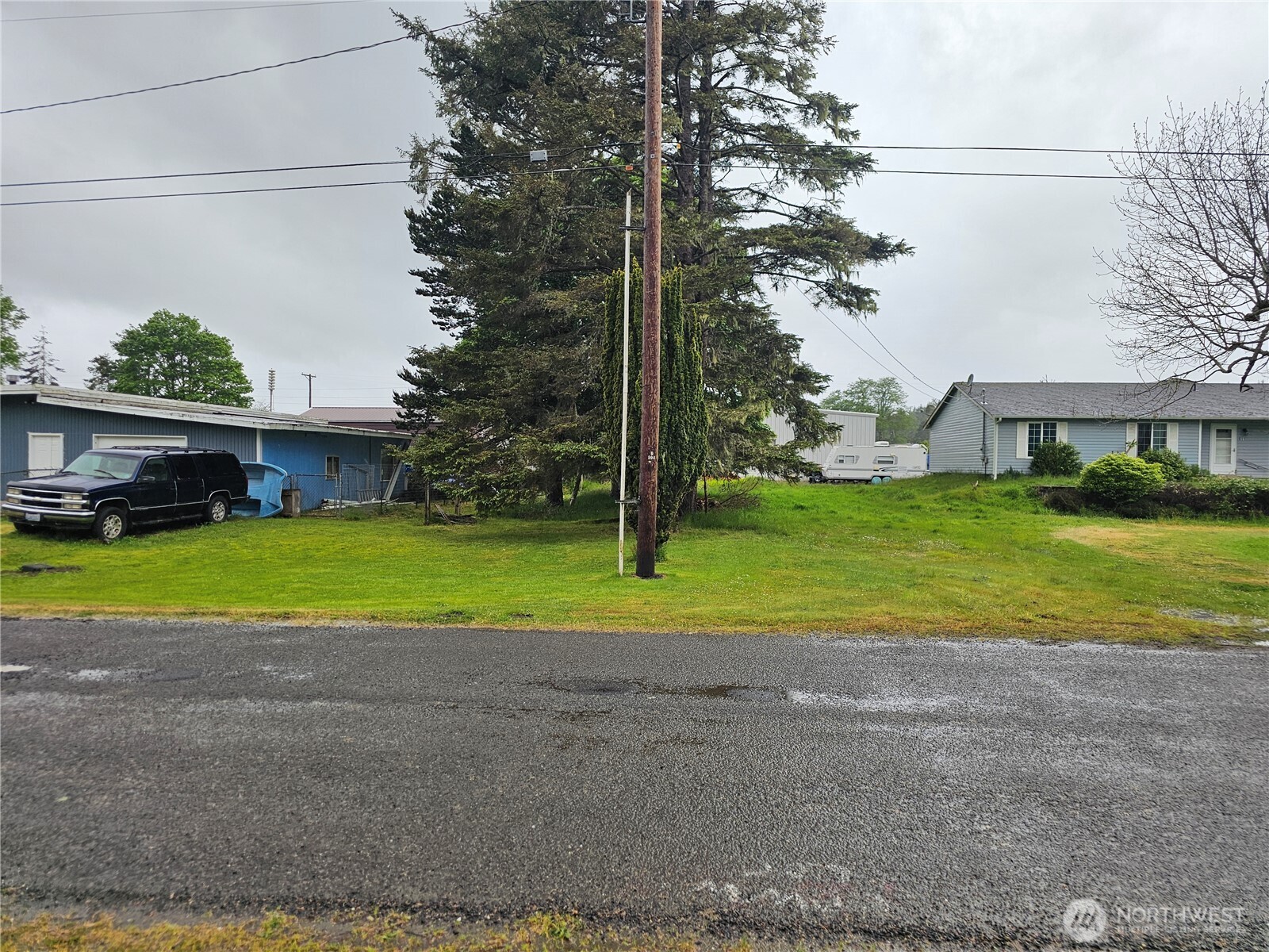 607 N 2nd Street Property Photo 1