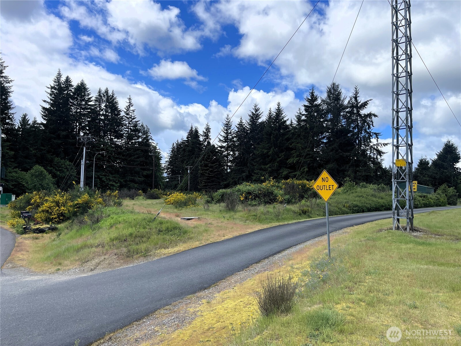 6501 Henderson Blvd Se Property Photo 14