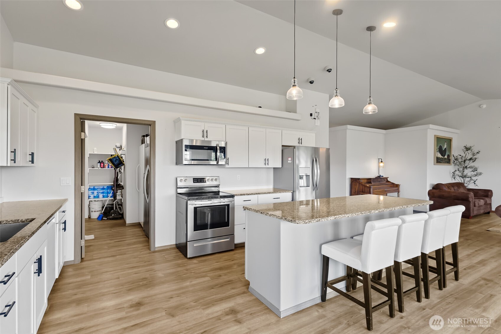 733 Pumping Plant Road Property Photo 12