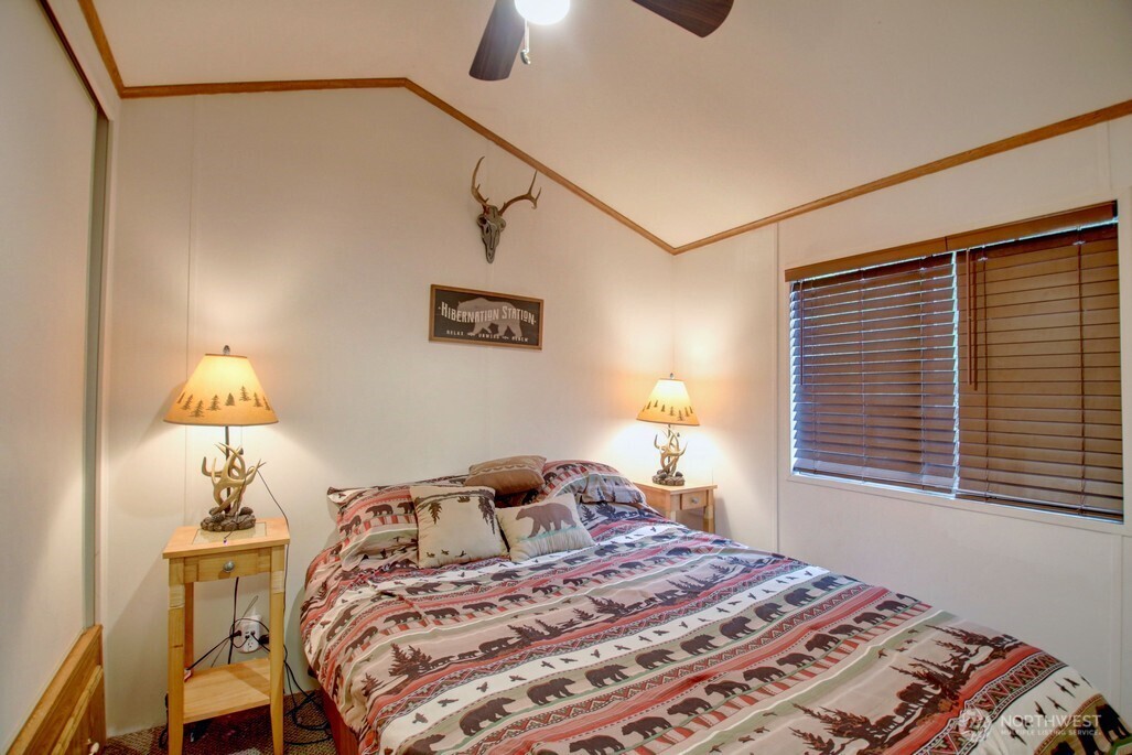 35 Branch Circle Property Photo 11